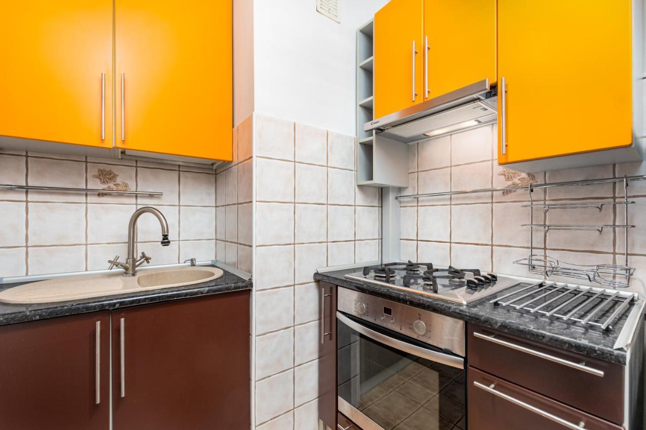 Anielewicza 49 By Homeprime Warszawa Exteriör bild
