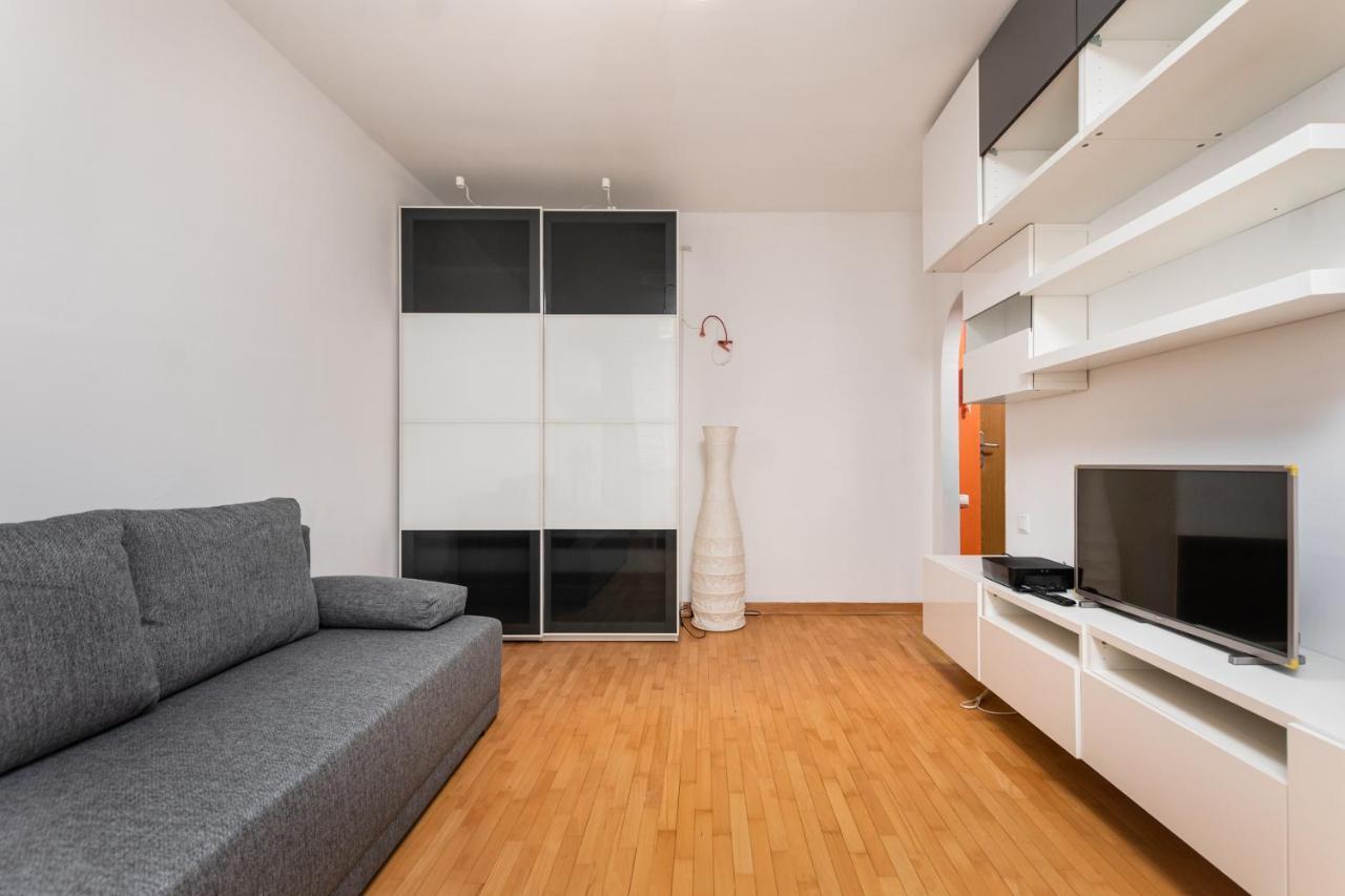 Anielewicza 49 By Homeprime Warszawa Exteriör bild